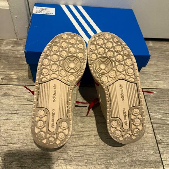 Kids Adidas shoes red size 10 1/2 forum low cl - Picture 4 of 5
